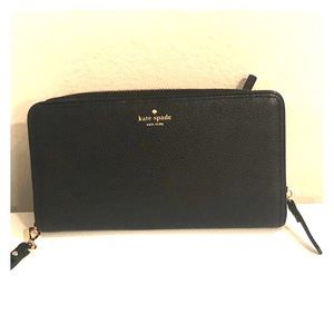 Kate Spade Hobo Wallet